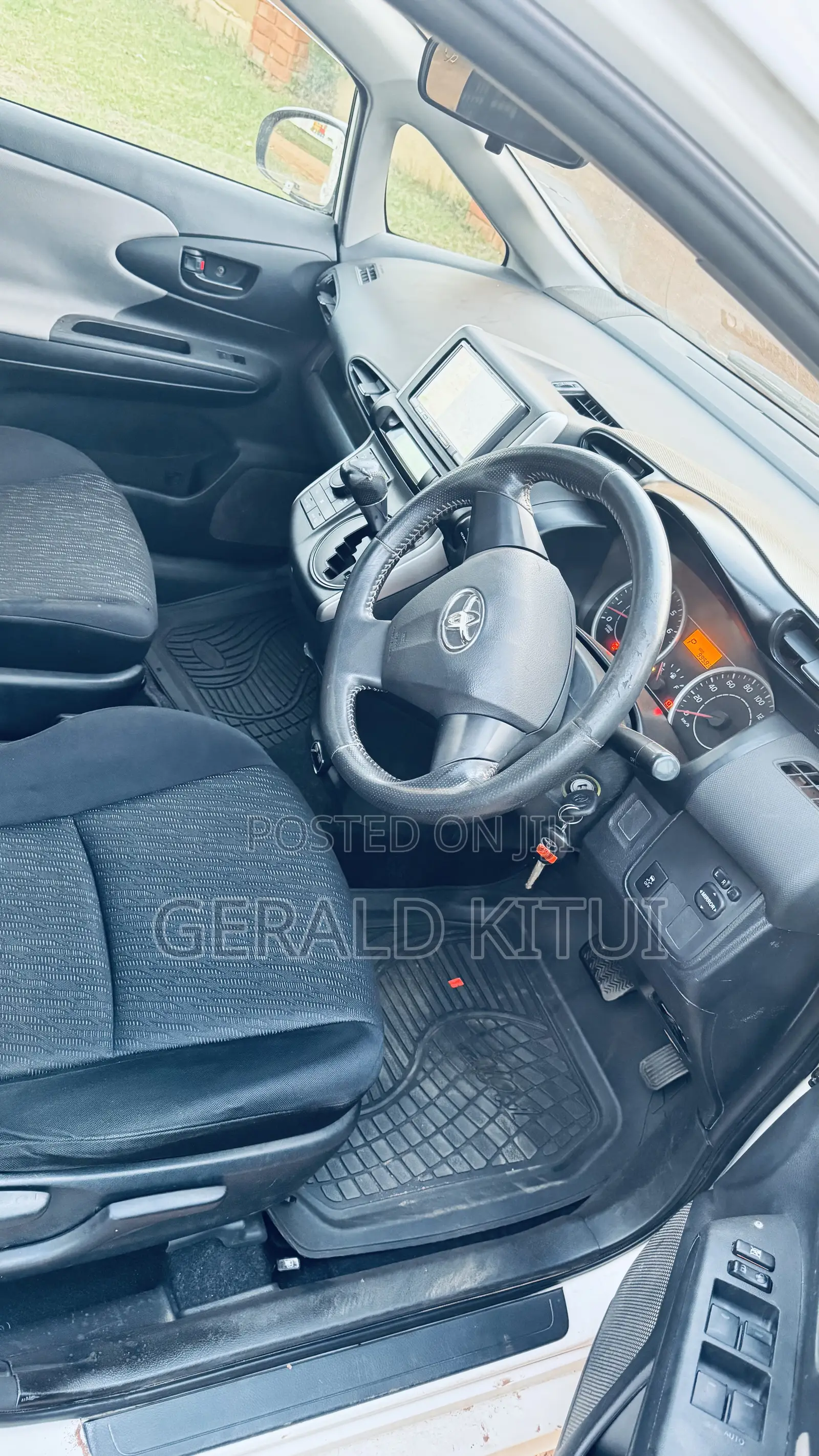 Toyota Wish 2011 White