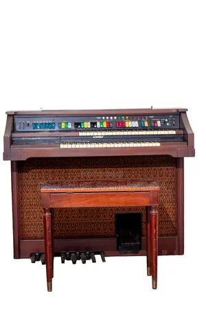 Lowrey Piano