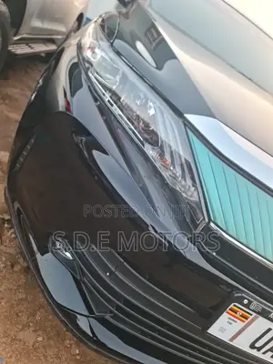 Toyota Harrier 2.0 2016 Black