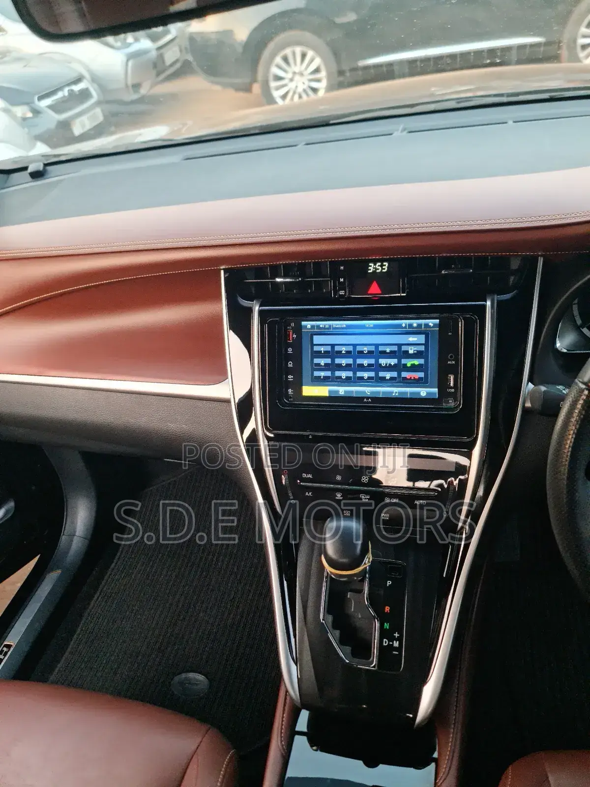 Toyota Harrier 2.0 2016 Black