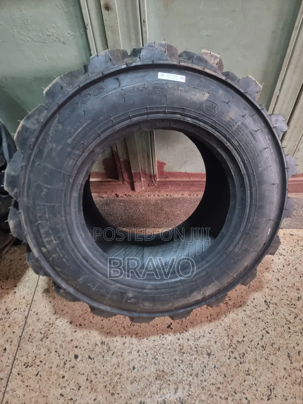 12-16.5 New India Tyres for Machines.