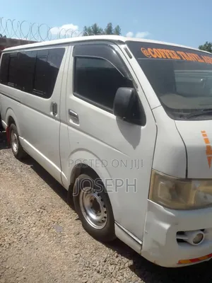 Toyota Grand HiAce 1995 White