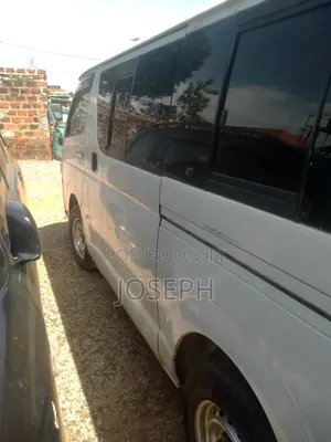 Toyota Grand HiAce 1995 White