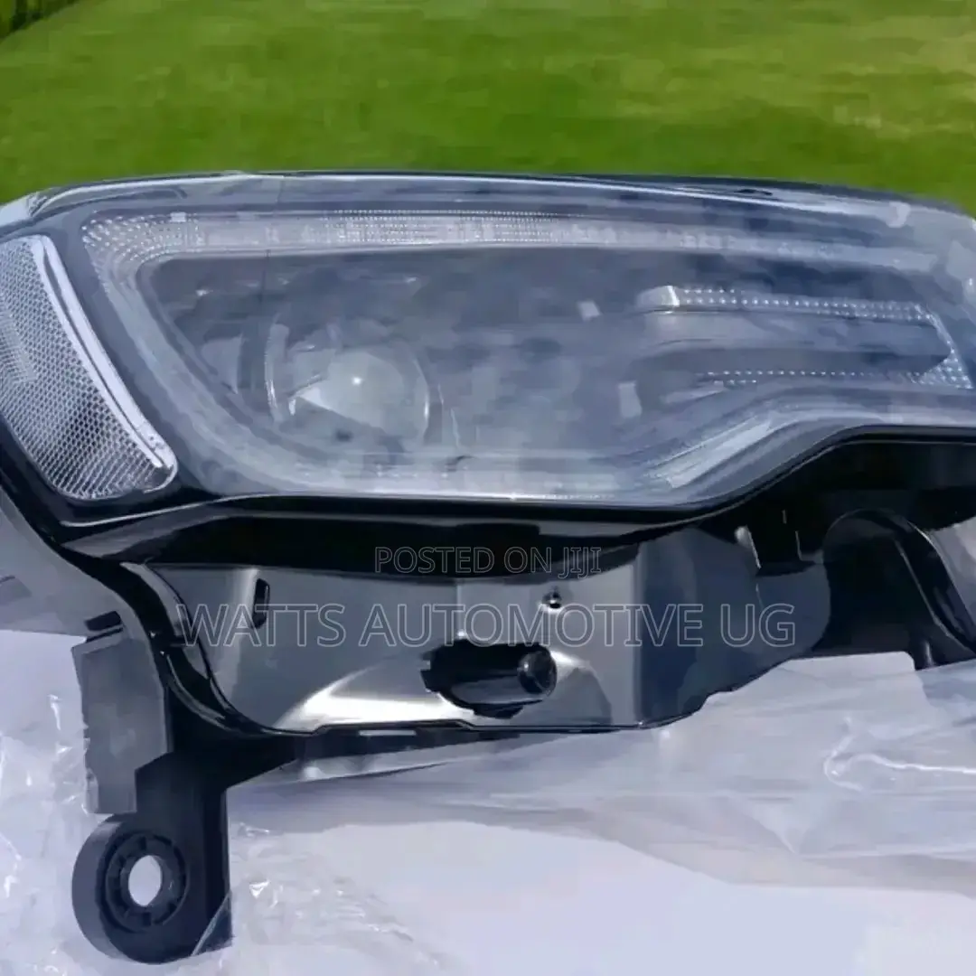 Jeep Grand Cherokee Headlamps and Led 2014-17