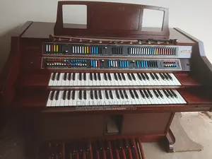 Baldwin Studio 2 Piano