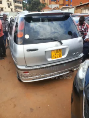 Toyota Raum 2006 Silver
