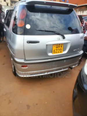 Toyota Raum 2006 Silver
