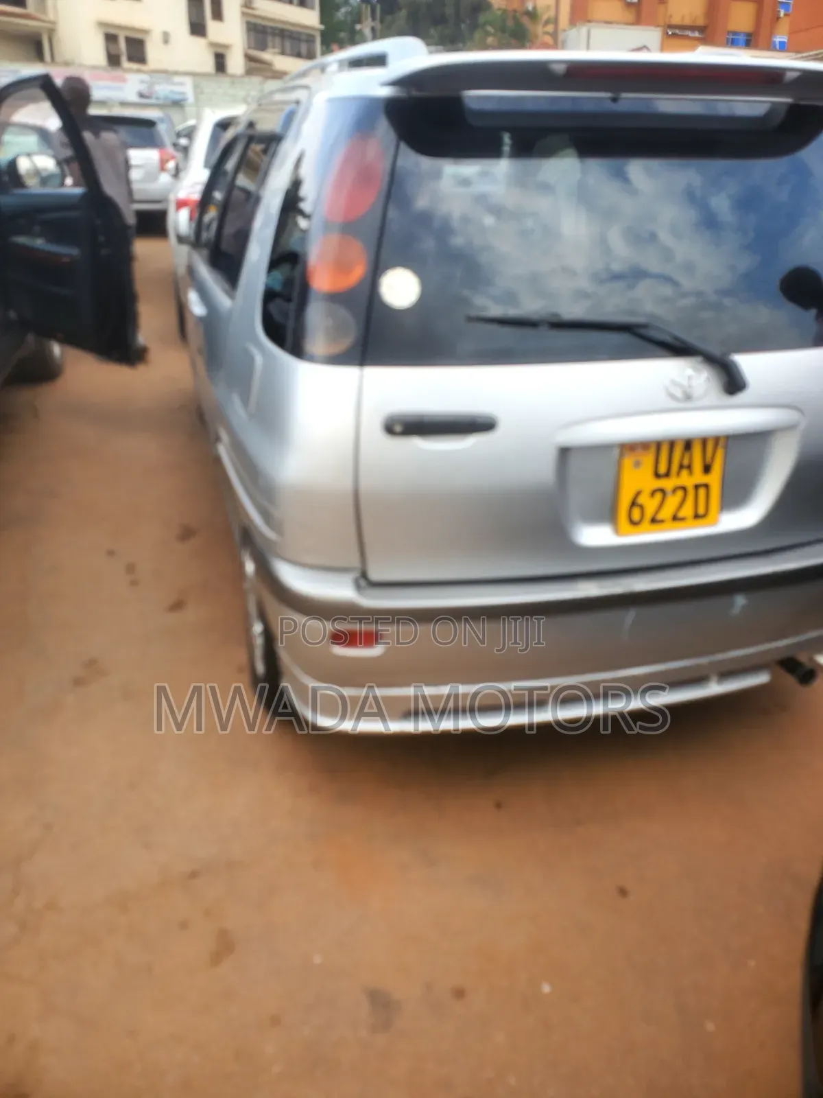 Toyota Raum 2006 Silver