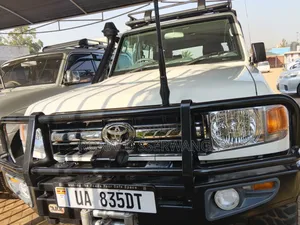 Toyota Land Cruiser Prado 2018 White