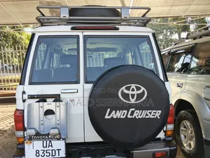 Toyota Land Cruiser Prado 2018 White