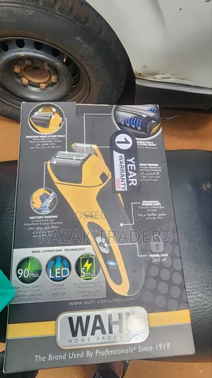 Wahl Rechargeable Lifeproof Wet/Dry Shaver - Black,Yellow