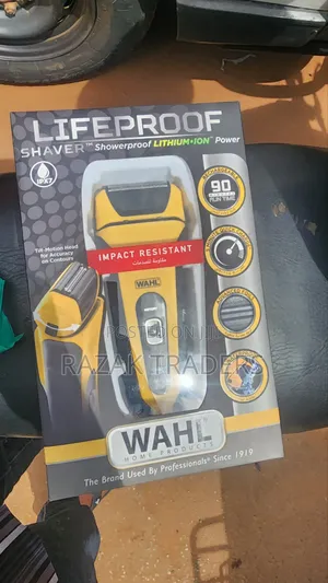 Wahl Rechargeable Lifeproof Wet/Dry Shaver - Black,Yellow