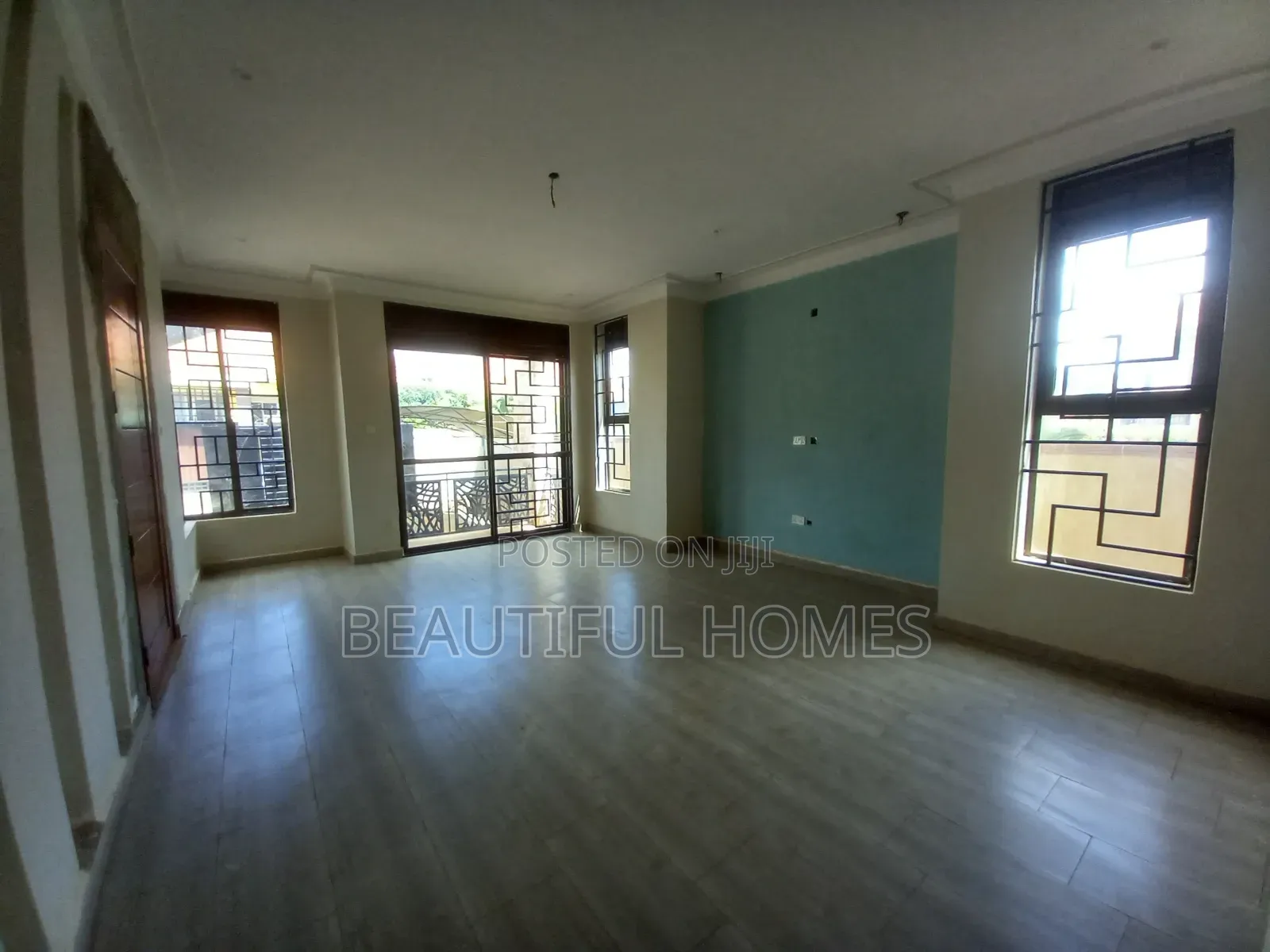 Furnished 4bdrm Duplex in Kira Posh Estate for sale