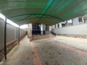 Furnished 4bdrm Duplex in Kira Posh Estate for sale
