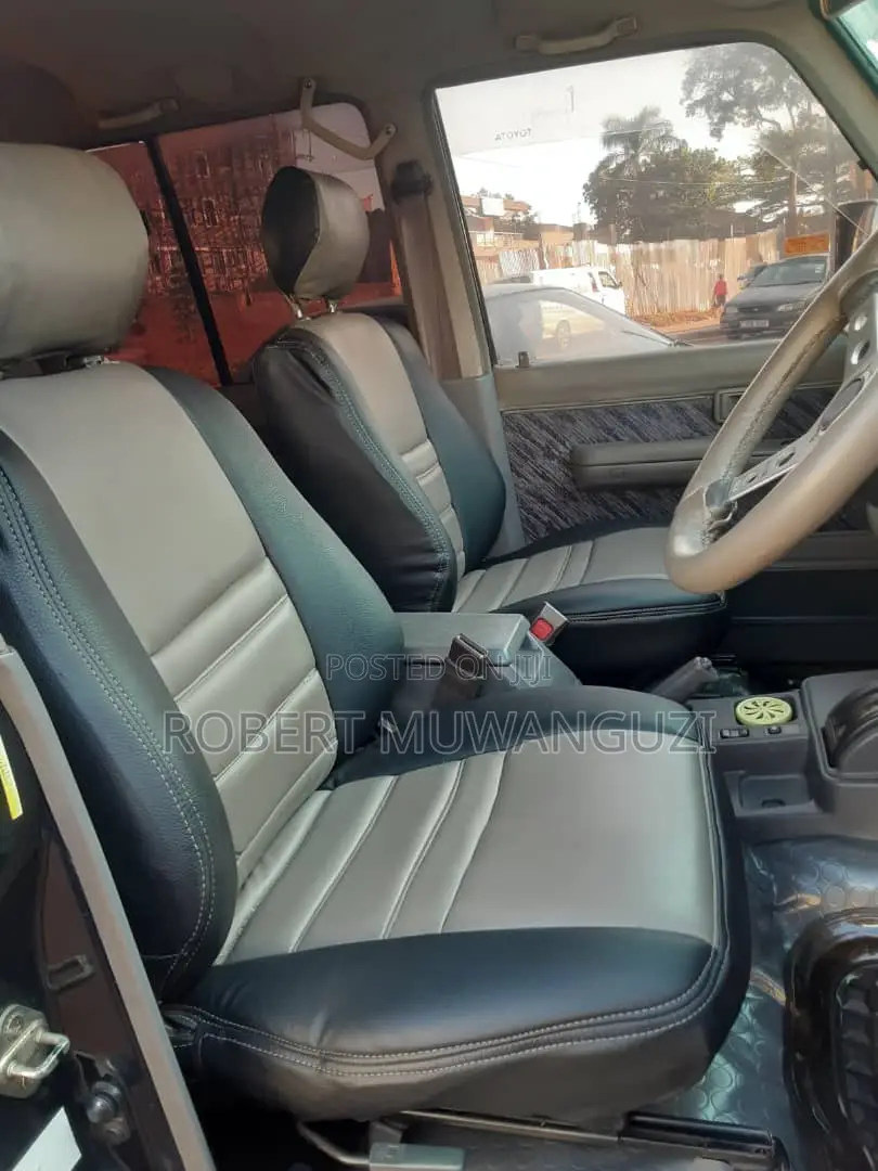 Toyota Land Cruiser Prado 1997 Black