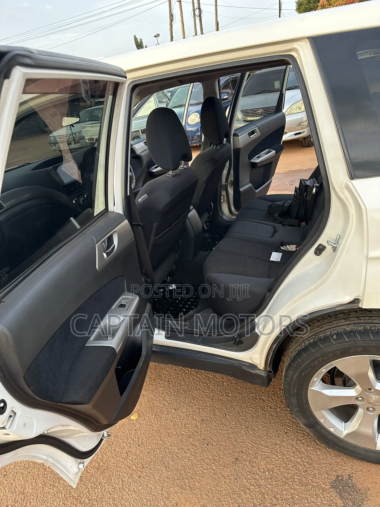 Subaru Forester 2010 White