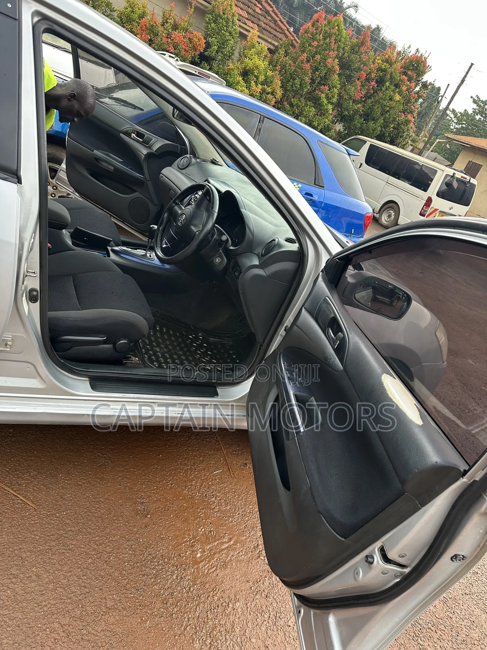 Toyota Caldina 2002 Silver