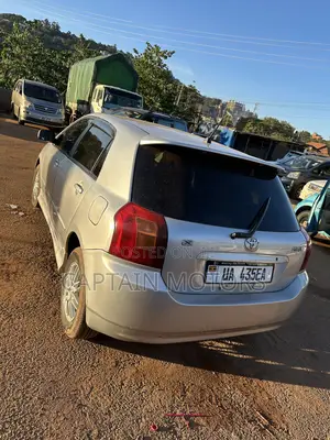 Toyota Corolla RunX 2005 Silver