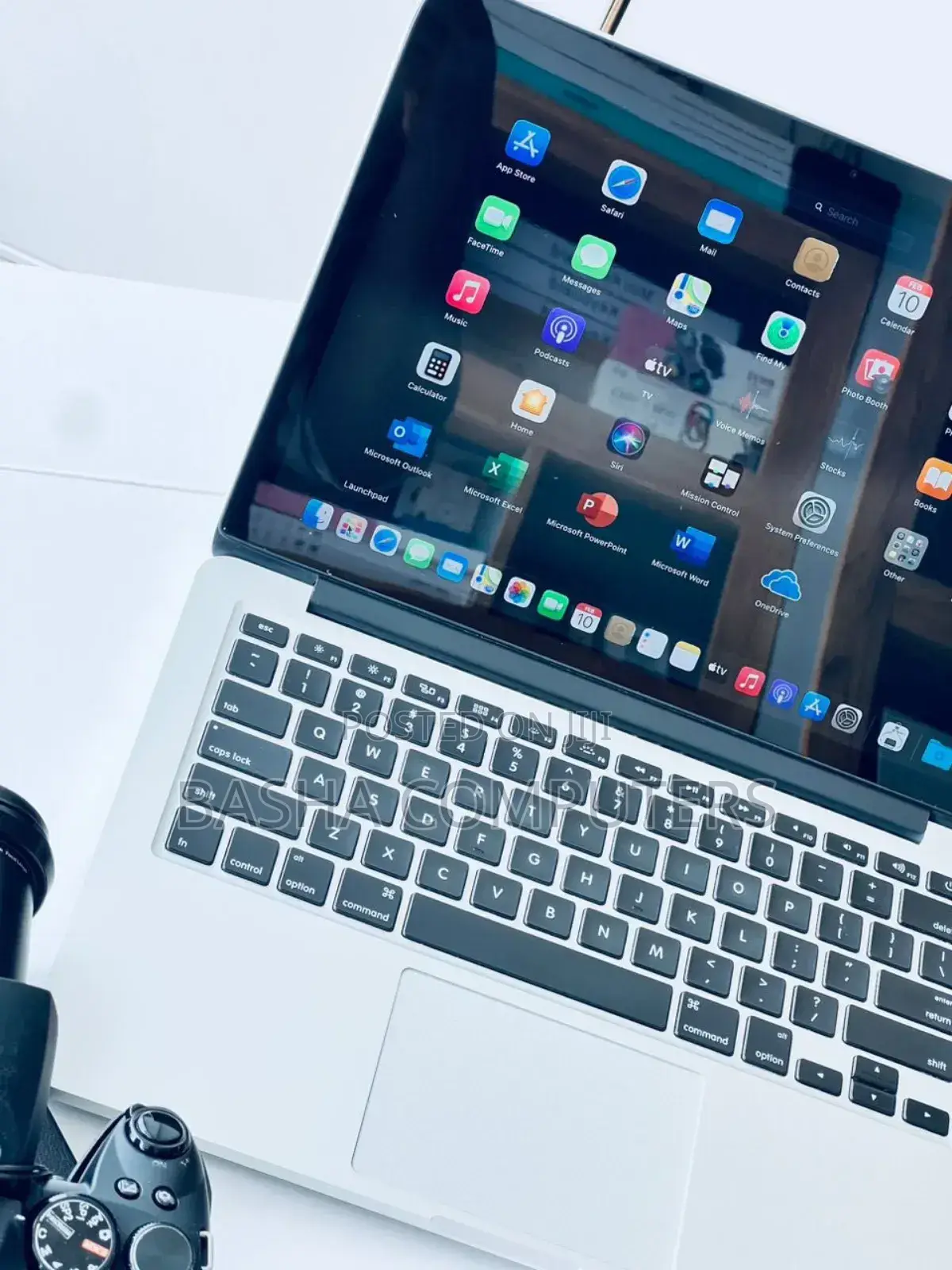 New Laptop Apple MacBook 2017 8GB Intel Core i5 SSD 256GB