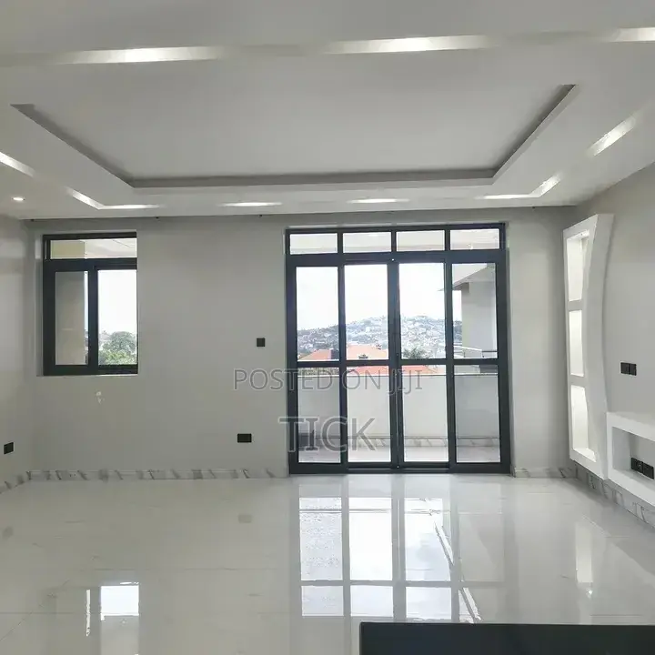 3bdrm Apartment in Munyonyo, Central Division for rent