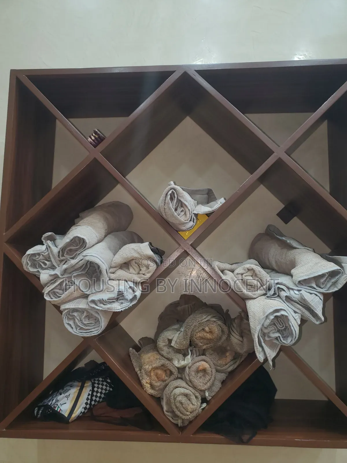 Fullyfurnished and Well Stocked Unisex Saloon for Sale on Goodwillwill
