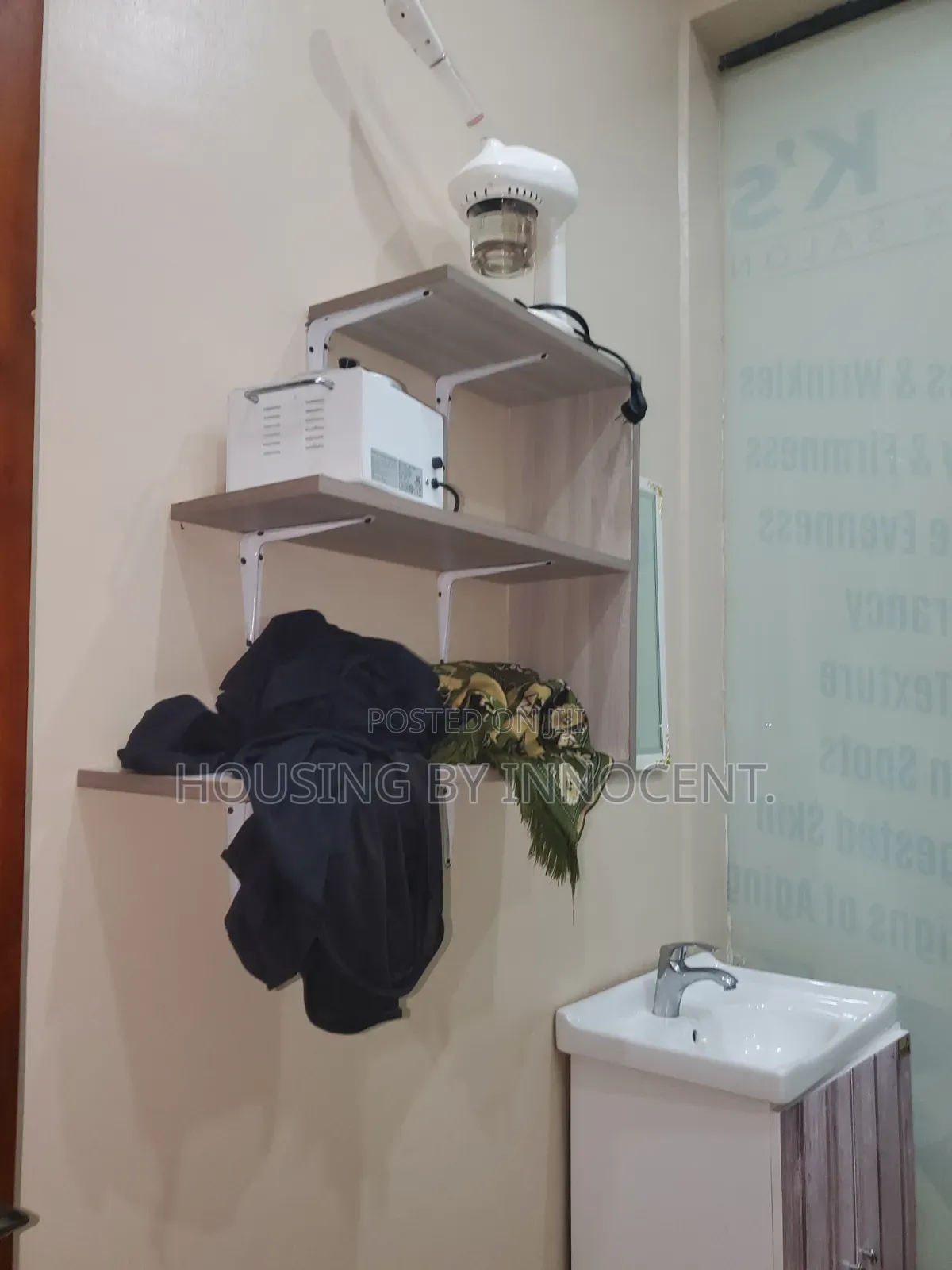 Fullyfurnished and Well Stocked Unisex Saloon for Sale on Goodwillwill