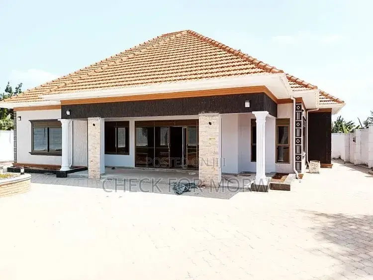 4bdrm House in Kira, Central Division for sale