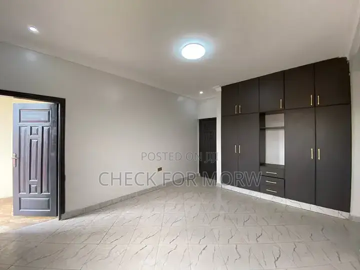 3bdrm Apartment in Bugolobi, Central Division for rent