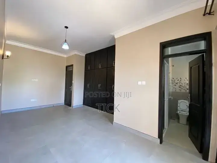 3bdrm Apartment in Bugolobi, Central Division for rent