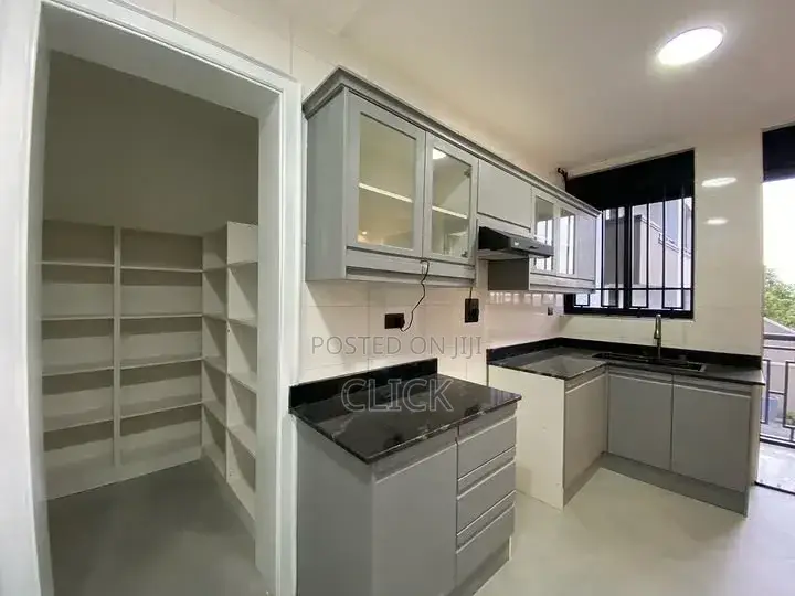 3bdrm Apartment in Munyonyo, Central Division for rent