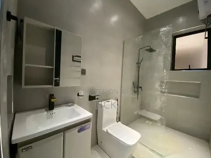 3bdrm Apartment in Bukoto, Central Division for rent