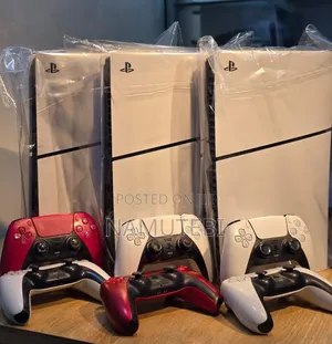 Uk Used Sony Ps5 Console With 2 Wireless Controllers 2 Games