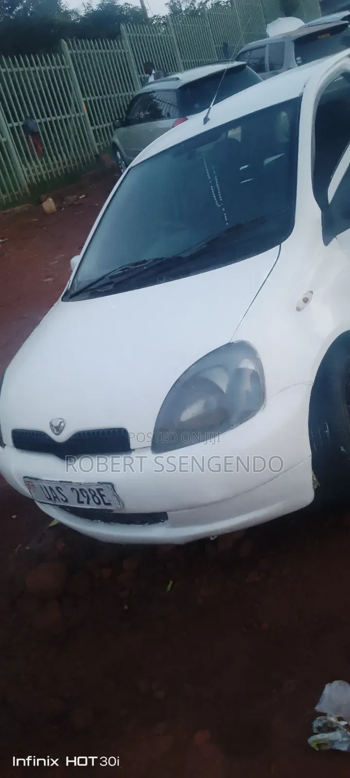Toyota Vitz 1.0 FWD 3dr 1999 White