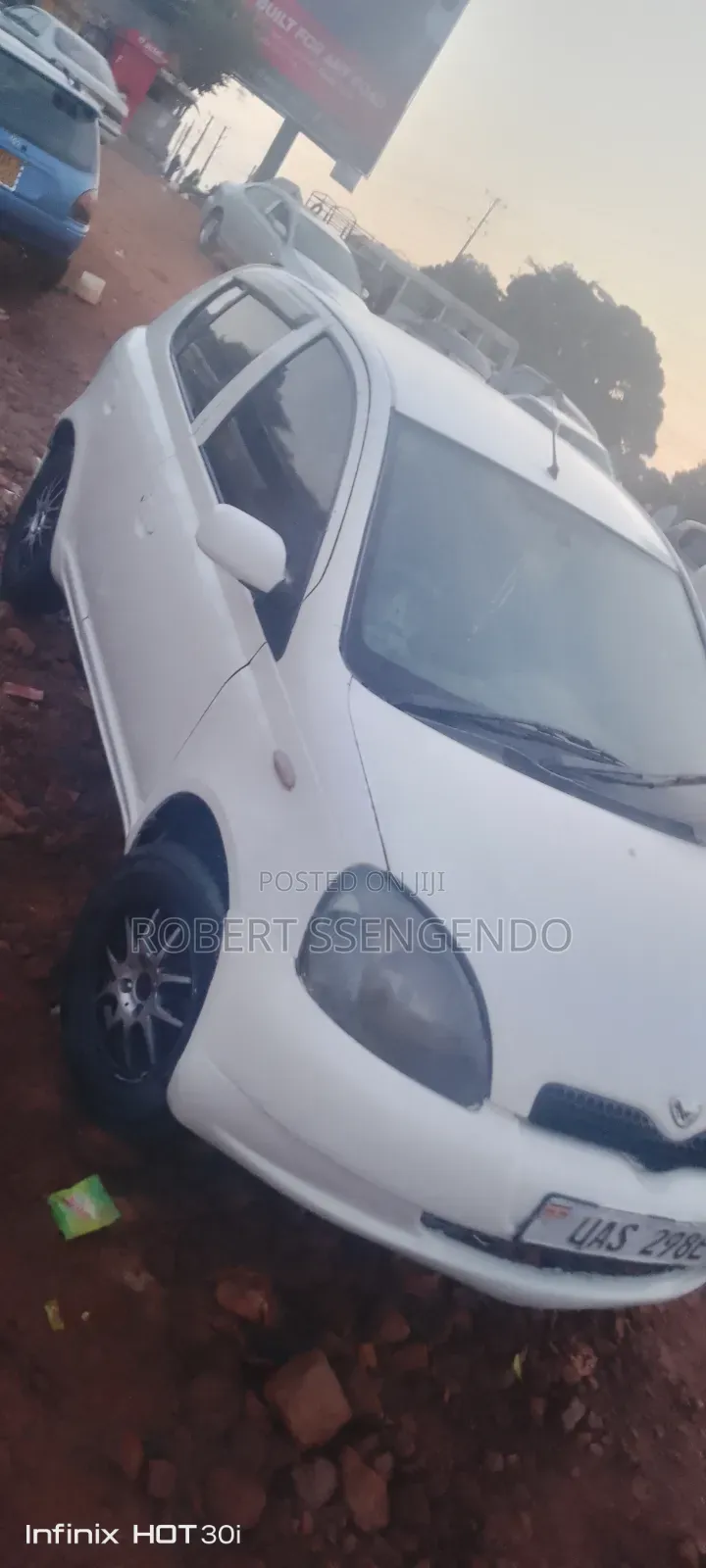 Toyota Vitz 1.0 FWD 3dr 1999 White