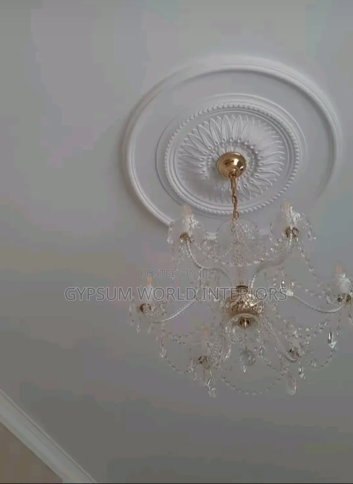 Center Cornices Medium Size Fixed