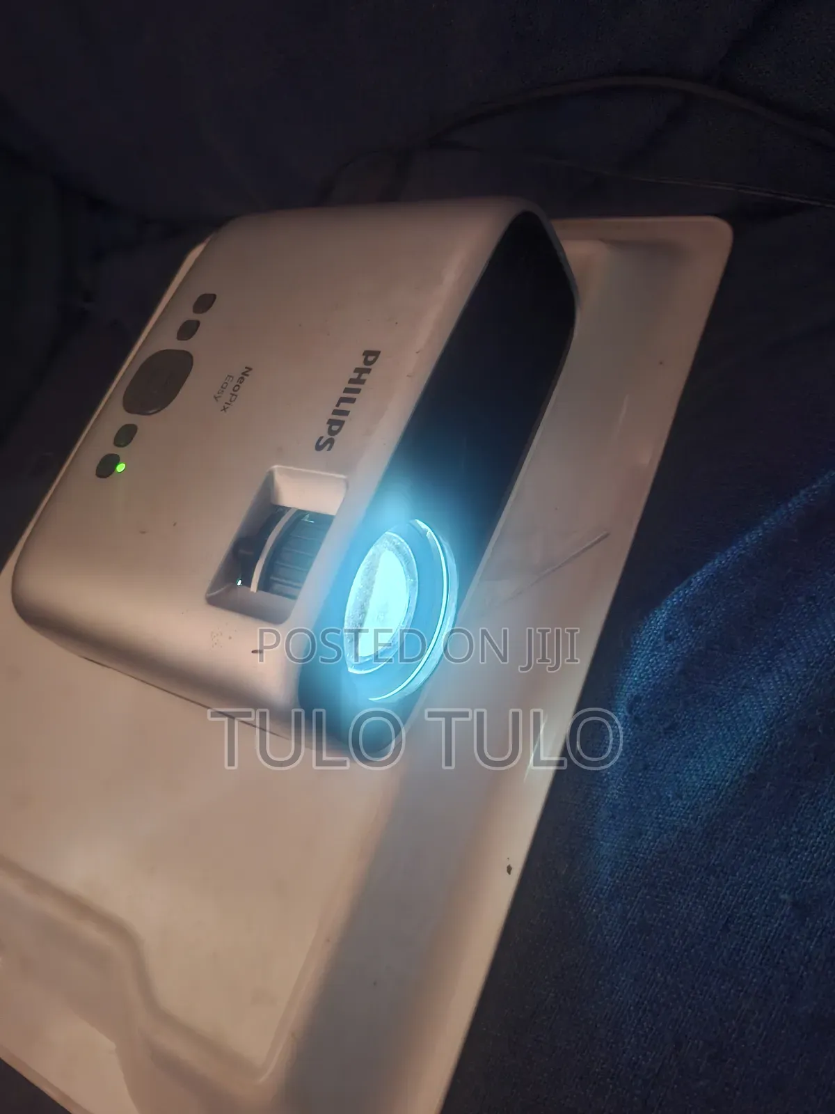 Used Philips Projector on Sale