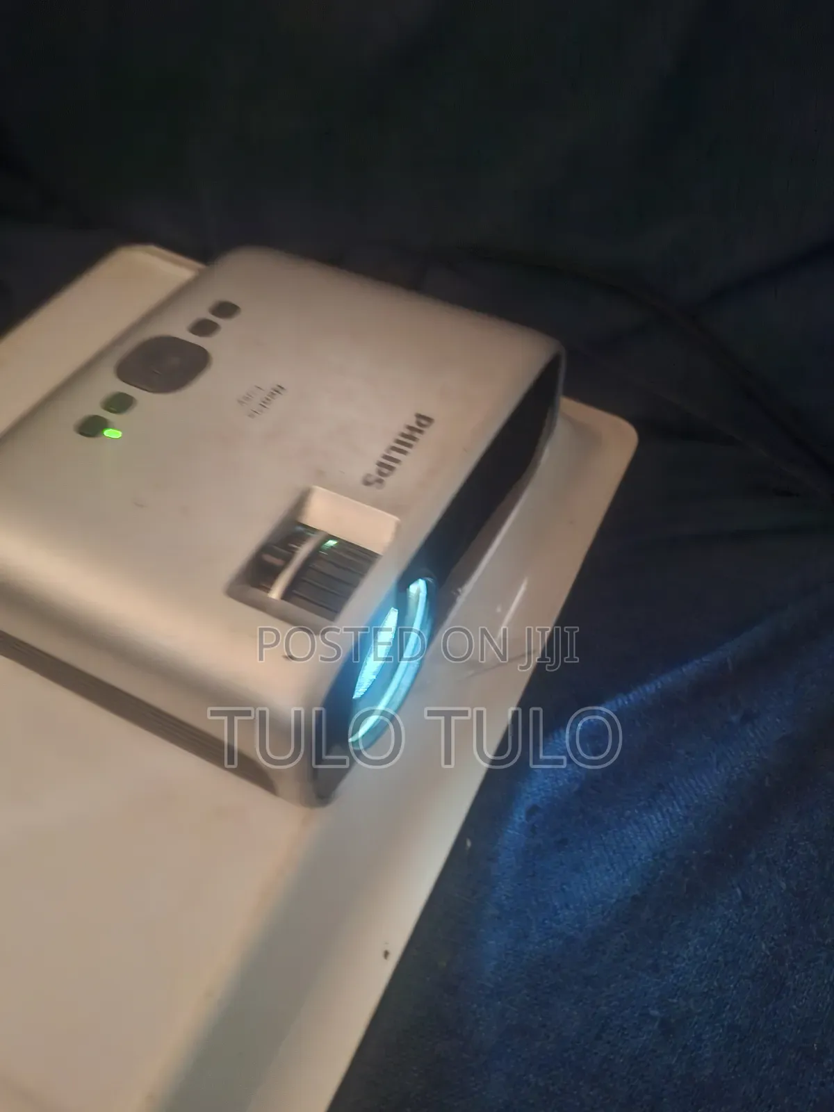 Used Philips Projector on Sale