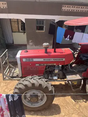 Massey Ferguson 385