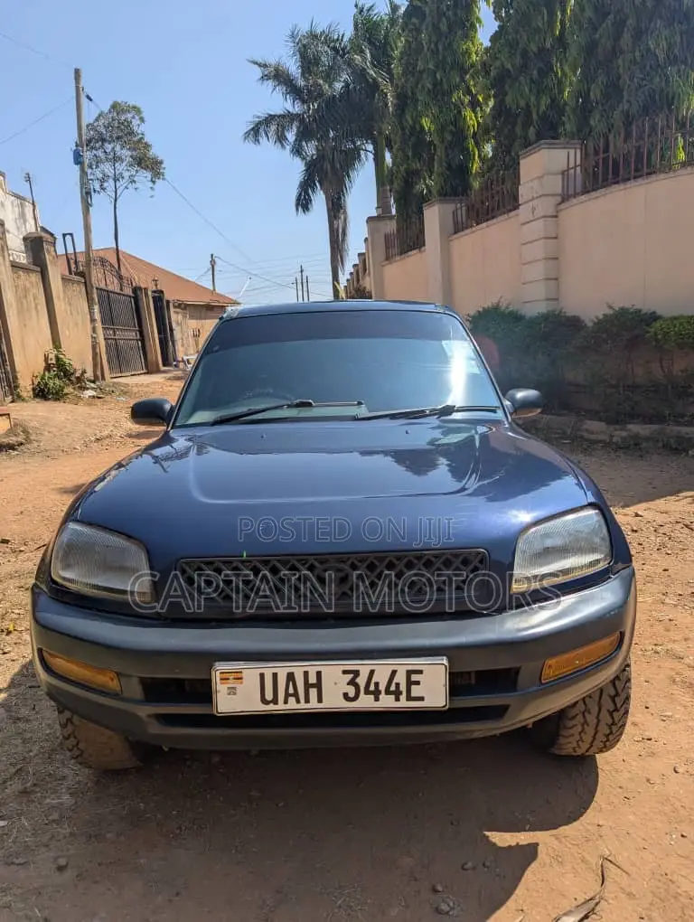 Toyota RAV4 1999 Blue
