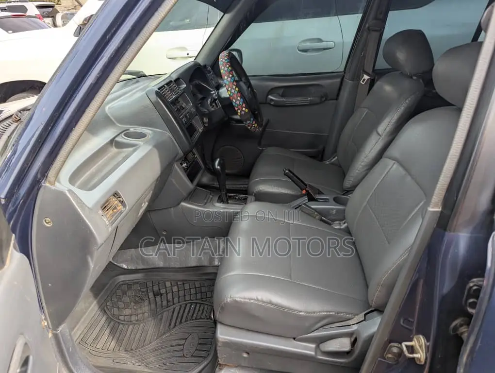Toyota RAV4 1999 Blue
