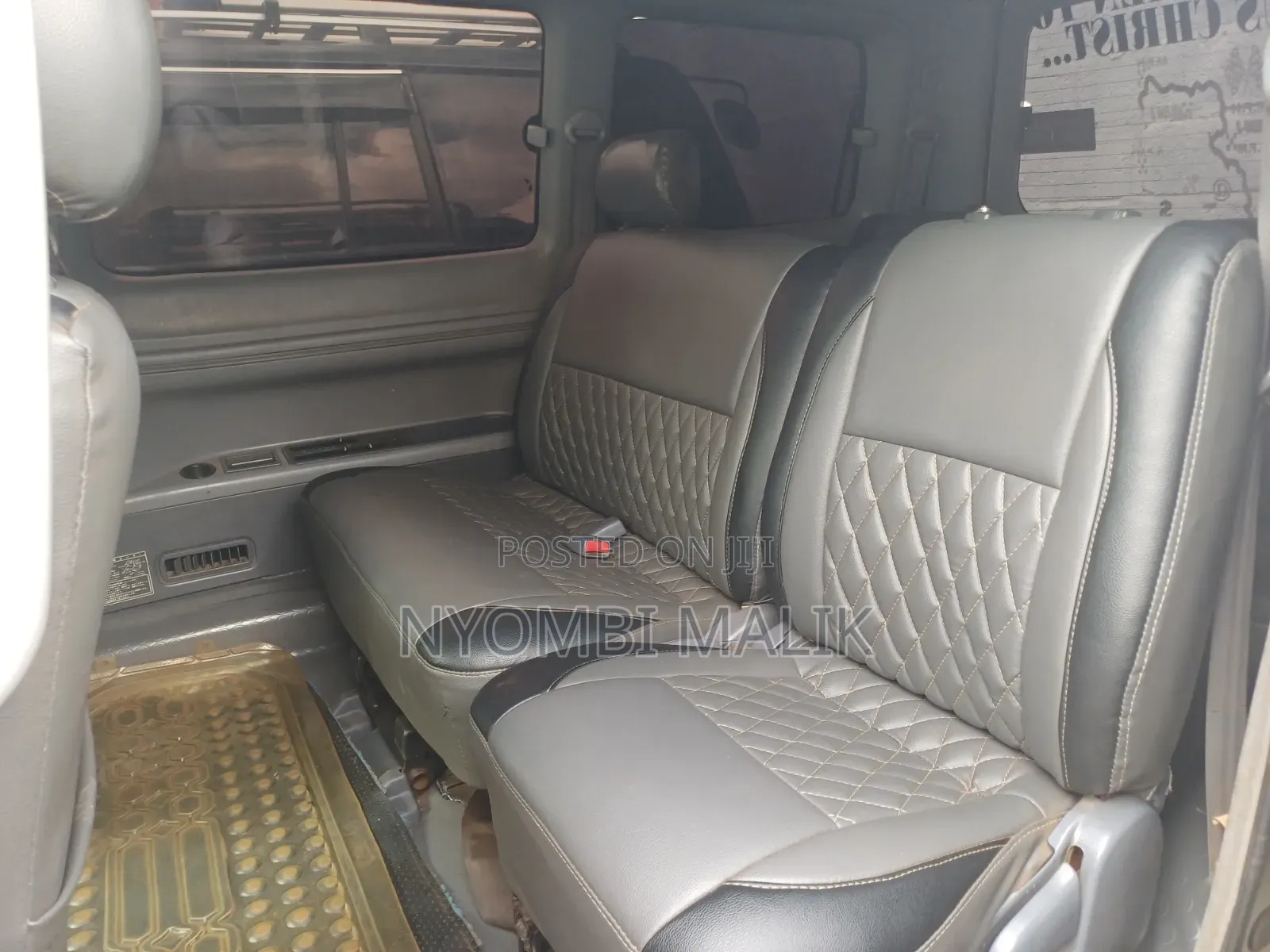 Toyota Noah 2002 Silver