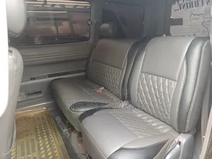 Toyota Noah 2002 Silver