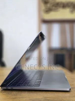 Laptop Apple MacBook Pro 2017 8GB Intel Core i5 SSD 128GB