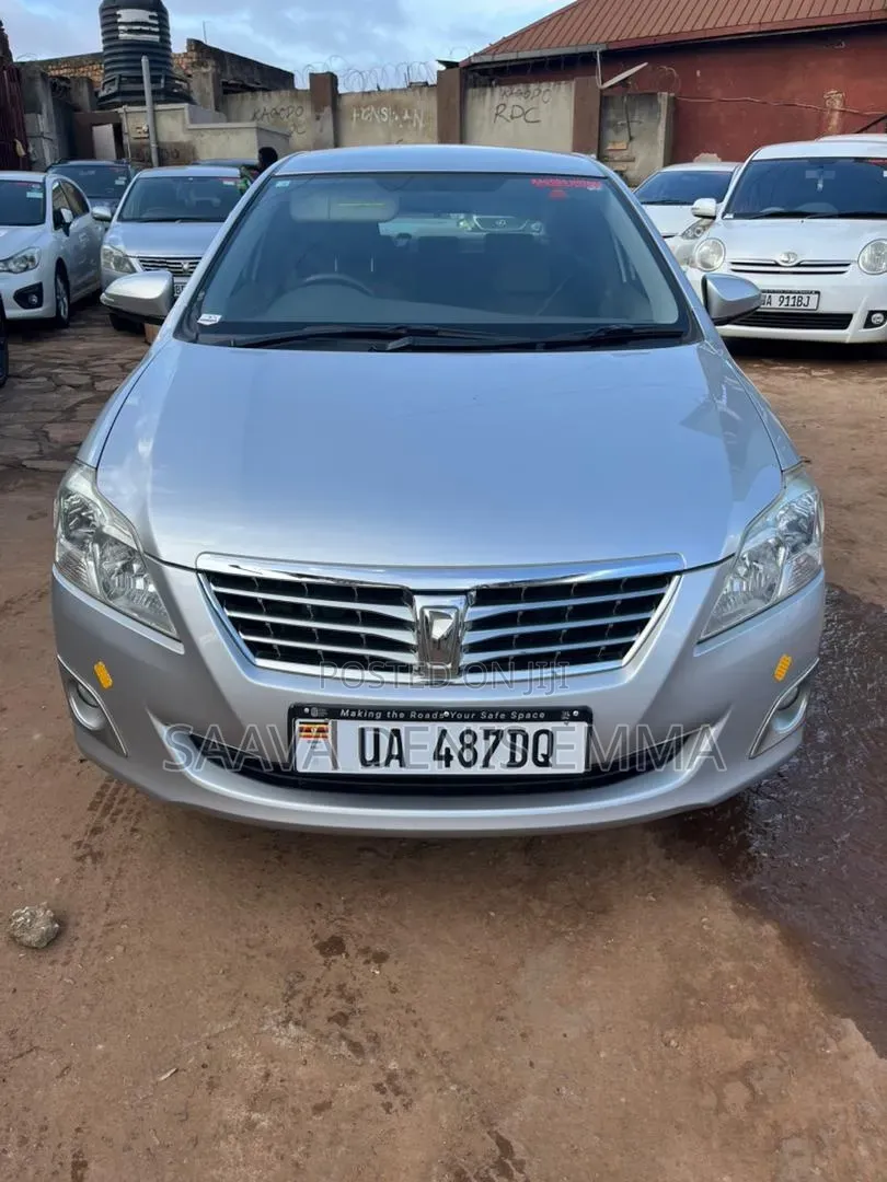 Toyota Premio 2010 Silver