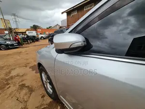 Toyota Premio 2010 Silver
