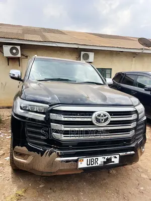 Toyota Land Cruiser 2014 Black