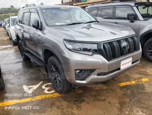 New Toyota Land Cruiser Prado 2.7 2023 Silver