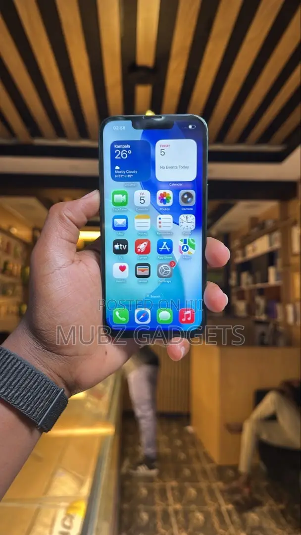 Apple iPhone 13 128 GB Green
