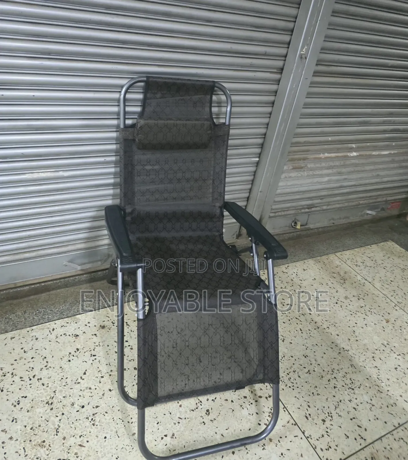 Classic Foldable Chair for Braches Hotels Garden Home Balcony