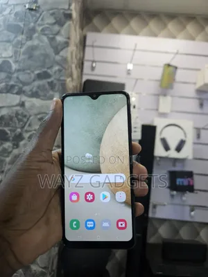Samsung Galaxy A12 64 GB Black